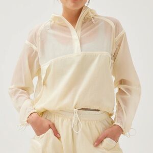 ISO - Outdoor Voices - Windbreaker Pullover